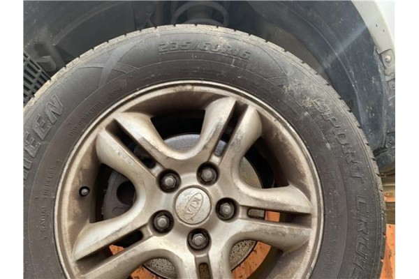 Recambio de llanta para kia sportage (km) 2.0 crdi referencia OEM IAM 529101F200  
