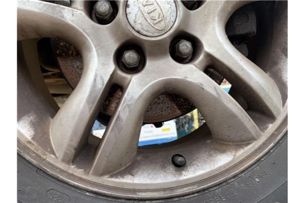 Recambio de llanta para kia sportage (km) 2.0 crdi referencia OEM IAM 529101F200  