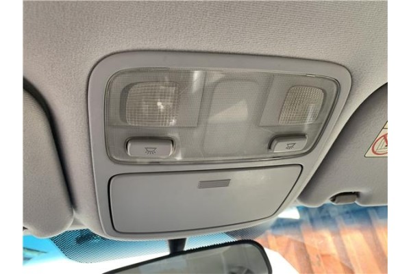 Recambio de luz delantero central techo para kia sportage (km) 2.0 crdi referencia OEM IAM 928502E000LX  