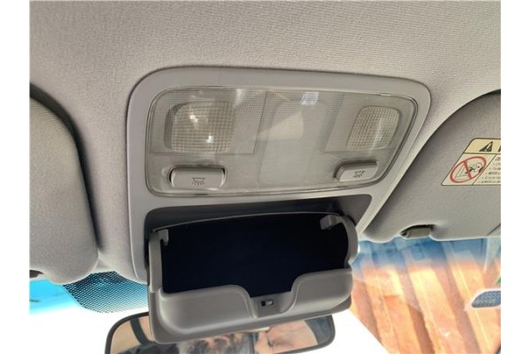 Recambio de luz delantero central techo para kia sportage (km) 2.0 crdi referencia OEM IAM 928502E000LX  