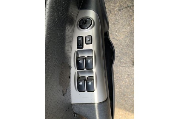 Recambio de mando elevalunas delantero izquierdo para kia sportage (km) 2.0 crdi referencia OEM IAM 935701F370SS  