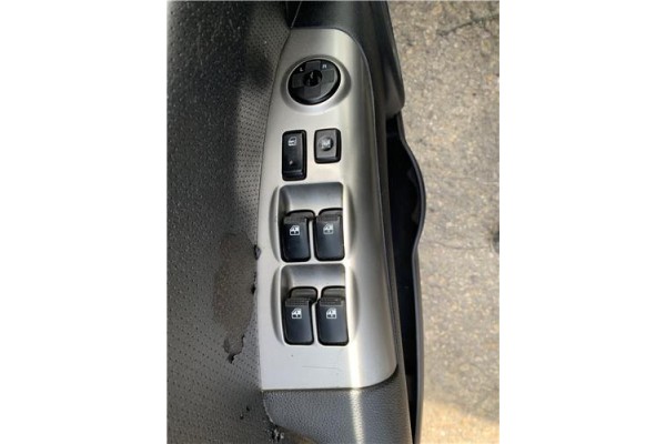 Recambio de mando elevalunas delantero izquierdo para kia sportage (km) 2.0 crdi referencia OEM IAM 935701F370SS  