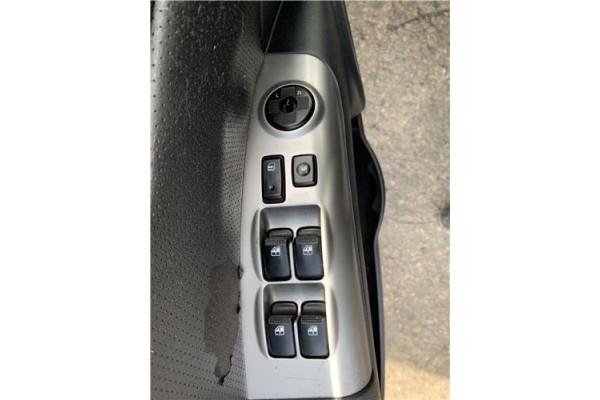 Recambio de mando elevalunas delantero izquierdo para kia sportage (km) 2.0 crdi referencia OEM IAM 935701F370SS  