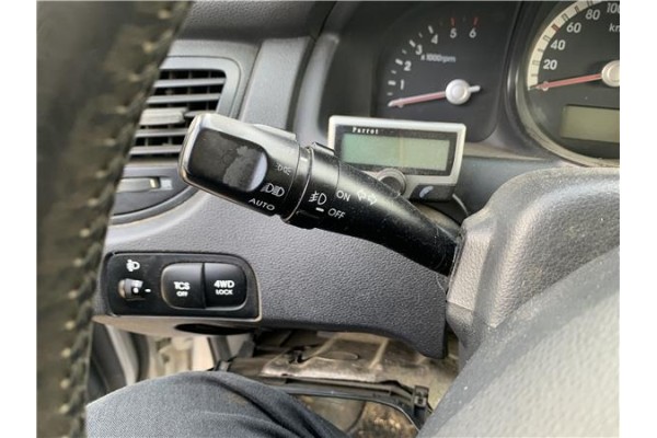 Recambio de mando intermitencia para kia sportage (km) 2.0 crdi referencia OEM IAM 934001F700  