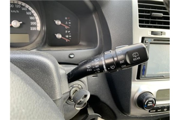 Recambio de mando intermitencia para kia sportage (km) 2.0 crdi referencia OEM IAM 934001F700  