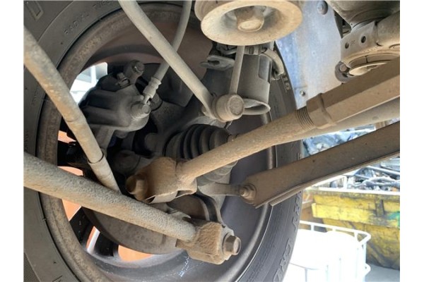 Recambio de mangueta trasero derecha para kia sportage (km) 2.0 crdi referencia OEM IAM 527602E500  