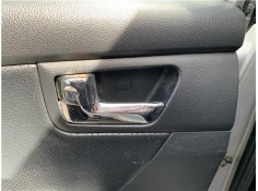 Recambio de manilla int. puerta trasero izquierda para kia sportage (km) 2.0 crdi referencia OEM IAM 826101F010  