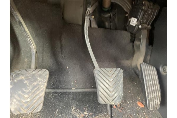 Recambio de pedal freno para kia sportage (km) 2.0 crdi referencia OEM IAM 328001F100  