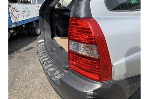 Recambio de piloto trasero derecho para kia sportage (km) 2.0 crdi referencia OEM IAM 924021F010 924021F011 