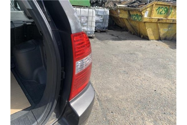 Recambio de piloto trasero derecho para kia sportage (km) 2.0 crdi referencia OEM IAM 924021F010 924021F011 