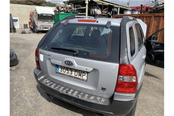 Recambio de porton trasero para kia sportage (km) 2.0 crdi referencia OEM IAM 737001F070  