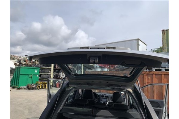 Recambio de porton trasero para kia sportage (km) 2.0 crdi referencia OEM IAM 737001F070  