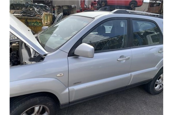 Recambio de puerta delantero izquierda para kia sportage (km) 2.0 crdi referencia OEM IAM 760031F050  