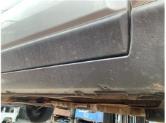 Recambio de spoiler talonera lat. derecha para kia sportage (km) 2.0 crdi referencia OEM IAM 877521F000  