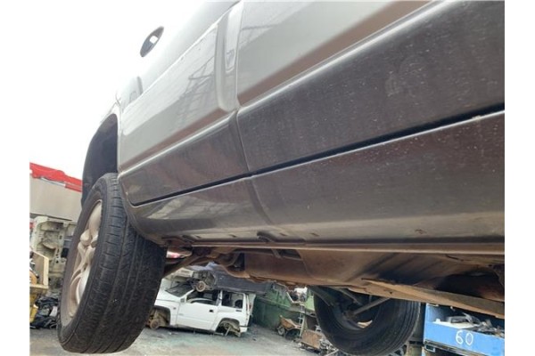 Recambio de spoiler talonera lat. derecha para kia sportage (km) 2.0 crdi referencia OEM IAM 877521F000  