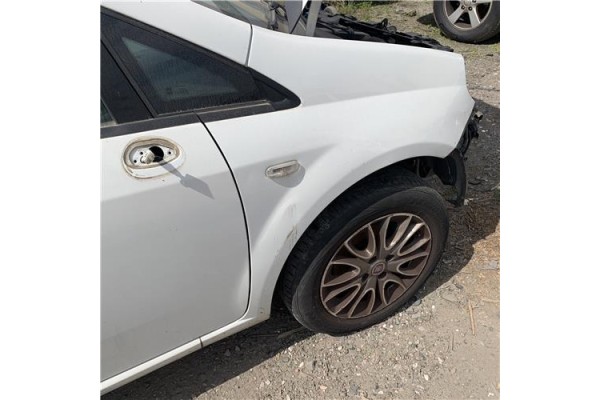 Recambio de aleta delantero derecha para fiat punto / grande punto (199) 1.4 referencia OEM IAM 51901100  