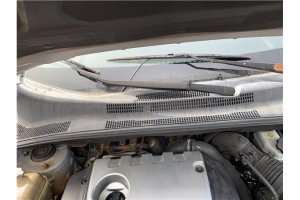 Recambio de torpedo para kia sportage (km) 2.0 crdi referencia OEM IAM 861501F000  