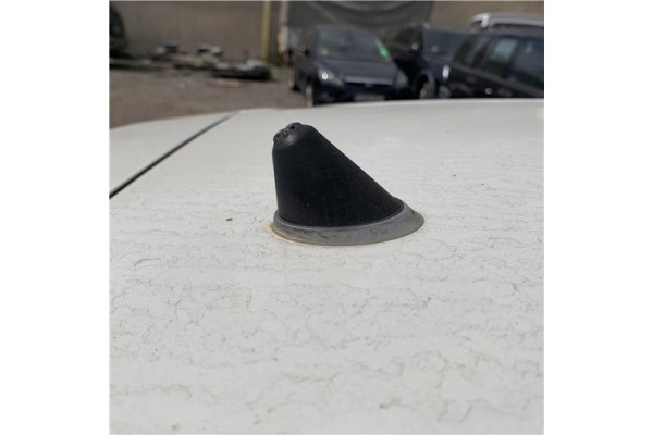 Recambio de antena electrica para fiat punto / grande punto (199) 1.4 referencia OEM IAM 51908657  