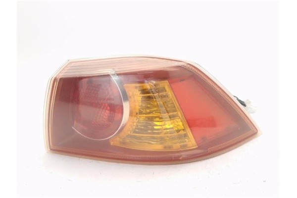 Recambio de piloto trasero derecho para mitsubishi lancer berlina/ familiar (cs0a/w) vii 2.0 di-d referencia OEM IAM 8330A556  