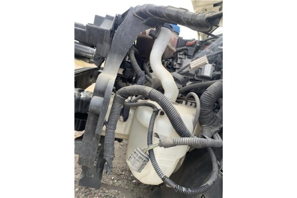 Recambio de deposito limpiaparabrisas para fiat punto / grande punto (199) 1.4 referencia OEM IAM 51768011  