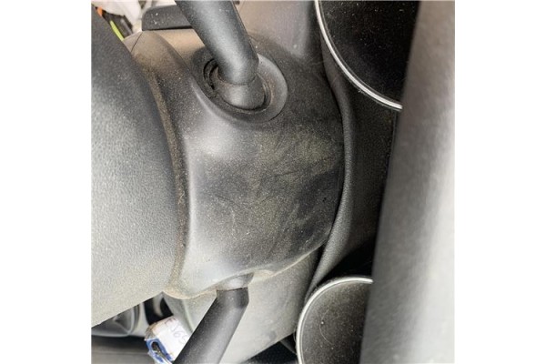 Recambio de embellecedor columna direccion para fiat punto / grande punto (199) 1.4 referencia OEM IAM 735501304  