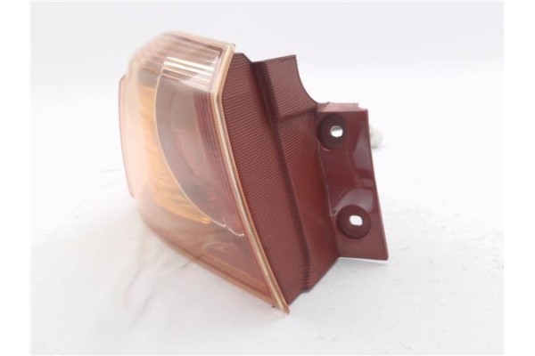 Recambio de piloto trasero izquierdo para mitsubishi lancer berlina/ familiar (cs0a/w) vii 2.0 di-d referencia OEM IAM 8330A555 