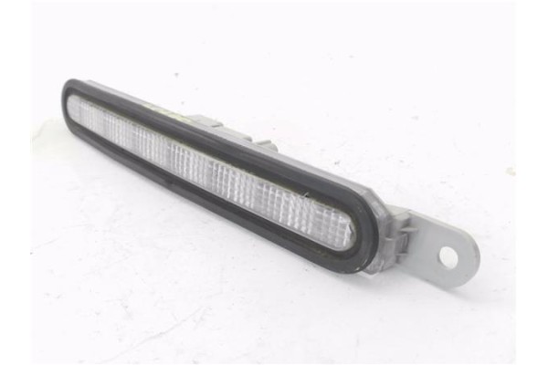 Recambio de luz central de freno para mitsubishi lancer berlina/ familiar (cs0a/w) vii 2.0 di-d referencia OEM IAM 8334A065  