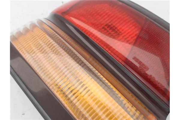 Recambio de piloto trasero izquierdo para nissan maxima qx (a32) 2.0 referencia OEM IAM 265553L125 265553L126 