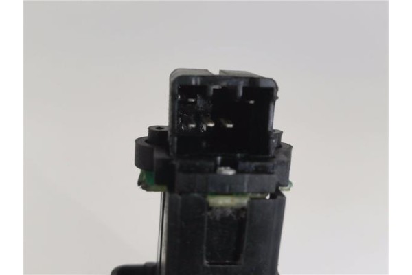 Recambio de mando elevalunas trasero derecho para tata safari (42_fd) 2.1 referencia OEM IAM 180707 MAT403095822LDICOR05128CV 