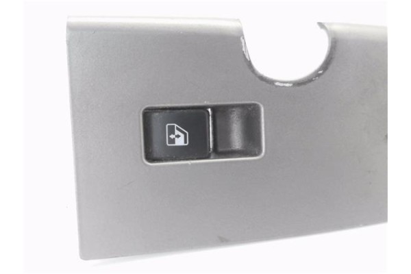 Recambio de mando elevalunas trasero derecho para tata safari (42_fd) 2.1 referencia OEM IAM 180707 MAT403095822LDICOR05128CV 