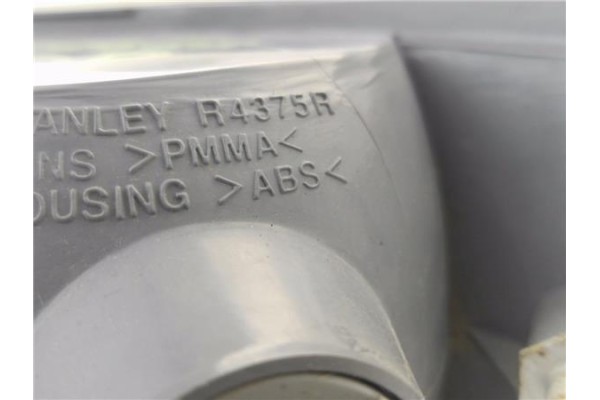 Recambio de intermitente delantero dcho para mitsubishi space wagon (n80/n90) 2.4 gdi referencia OEM IAM R4375R  