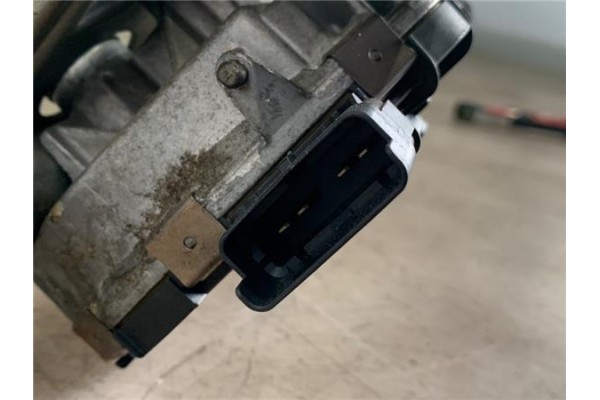 Recambio de motor limpiaparabrisas delantero para peugeot 308 1.6 confort referencia OEM IAM 0390241869  