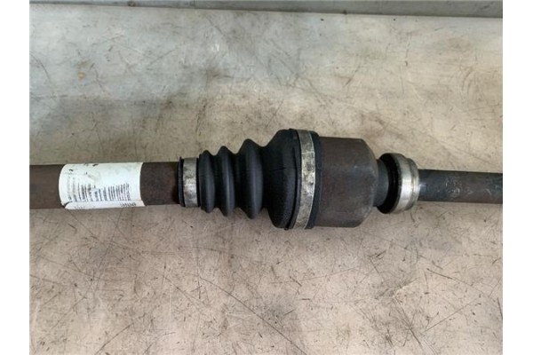 Recambio de palier delantero derecho para peugeot 308 1.6 confort referencia OEM IAM 3273QK  