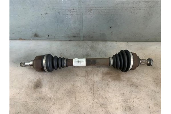 Recambio de palier delantero izquierdo para peugeot 308 1.6 confort referencia OEM IAM 3272PZ  