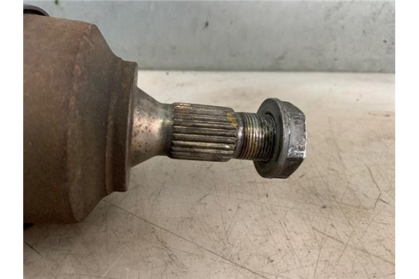 Recambio de palier delantero izquierdo para peugeot 308 1.6 confort referencia OEM IAM 3272PZ  