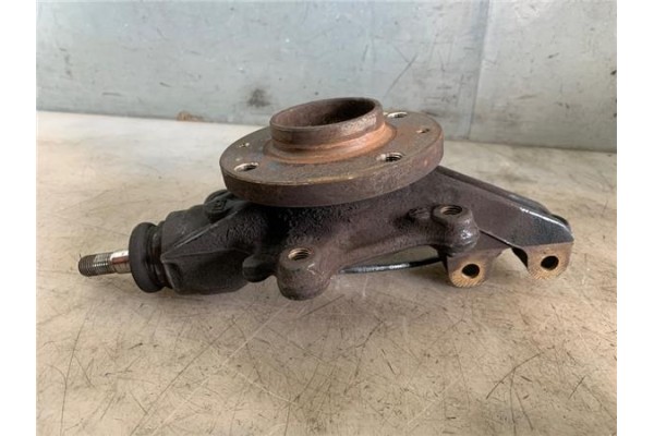 Recambio de mangueta delantero derecha para peugeot 308 1.6 confort referencia OEM IAM 364796  