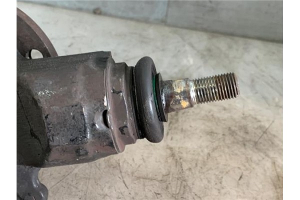 Recambio de mangueta delantero derecha para peugeot 308 1.6 confort referencia OEM IAM 364796  