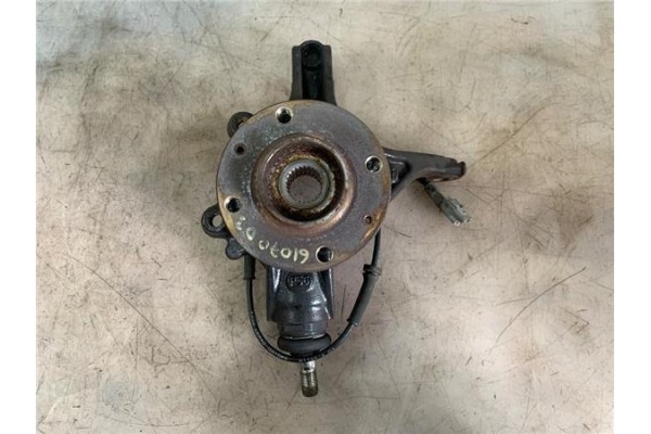 Recambio de mangueta delantero izquierda para peugeot 308 1.6 confort referencia OEM IAM 364696  