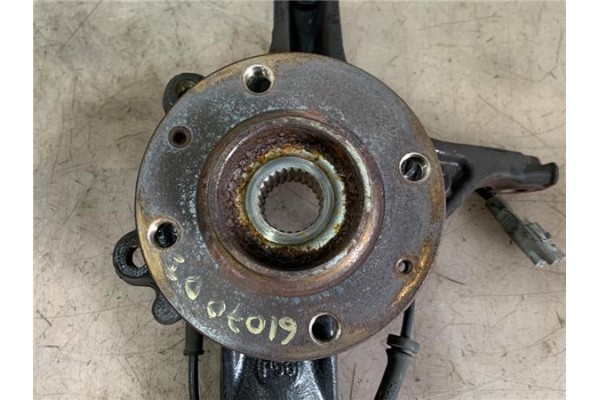 Recambio de mangueta delantero izquierda para peugeot 308 1.6 confort referencia OEM IAM 364696  