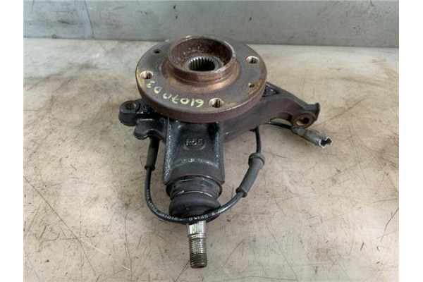 Recambio de mangueta delantero izquierda para peugeot 308 1.6 confort referencia OEM IAM 364696  