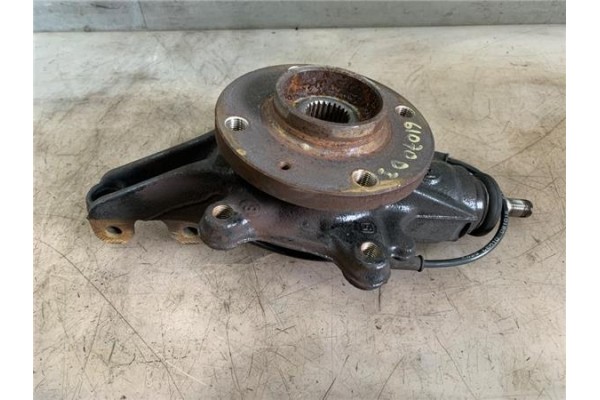 Recambio de mangueta delantero izquierda para peugeot 308 1.6 confort referencia OEM IAM 364696  