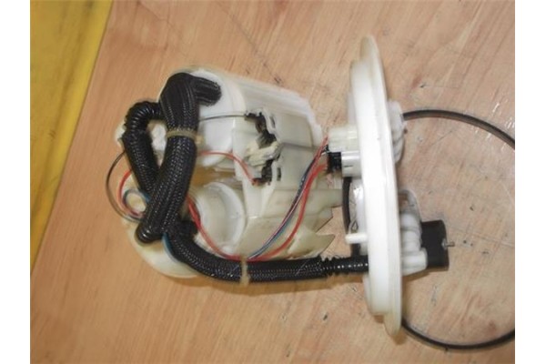 Recambio de bomba combustible para opel astra h berlina 1.6 referencia OEM IAM 238851 0560314196 