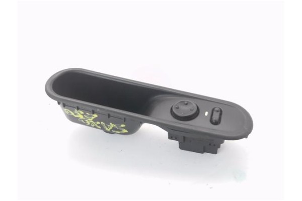 Recambio de mando retrovisor electrico para citroen saxo 1.5 d image referencia OEM IAM 9623553677  