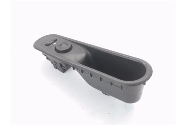 Recambio de mando retrovisor electrico para citroen saxo 1.5 d image referencia OEM IAM 9623553677  
