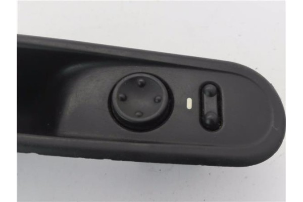 Recambio de mando retrovisor electrico para citroen saxo 1.5 d image referencia OEM IAM 9623553677  