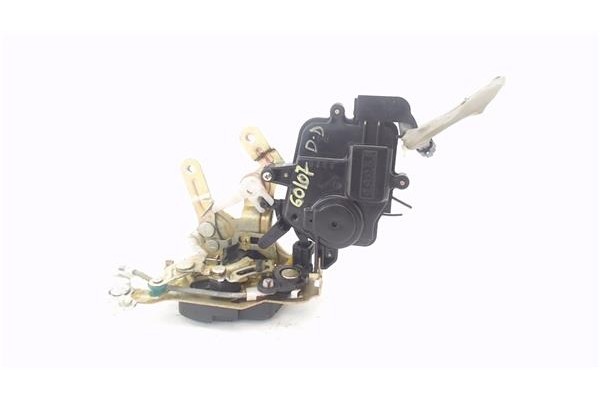 Recambio de cerradura puerta corredera derecha para kia carnival 2.9 crdi referencia OEM IAM 814204D010  