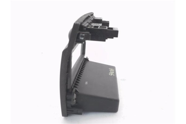 Recambio de embellecedor consola central para kia picanto (sa) 1.1 active referencia OEM IAM SA84602A  