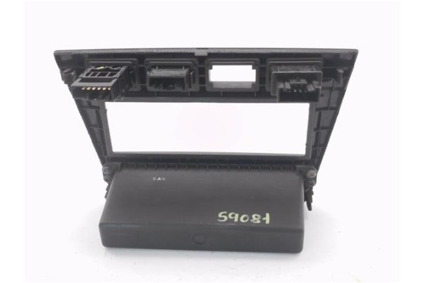 Recambio de embellecedor consola central para kia picanto (sa) 1.1 active referencia OEM IAM SA84602A  