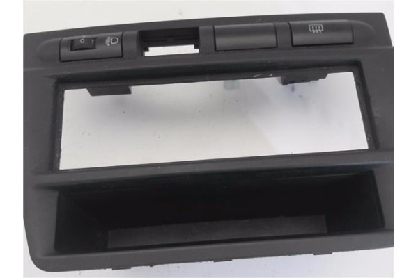 Recambio de embellecedor consola central para kia picanto (sa) 1.1 active referencia OEM IAM SA84602A  