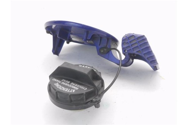 Recambio de tapa exterior combustible para kia picanto (sa) 1.1 active referencia OEM IAM 695101C000  